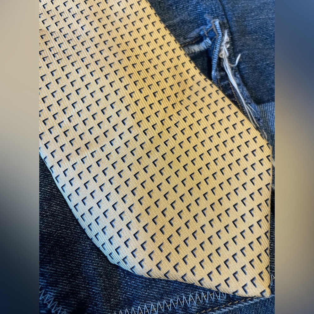 100% Silk Nautica Tie Yellow Gold and Navy